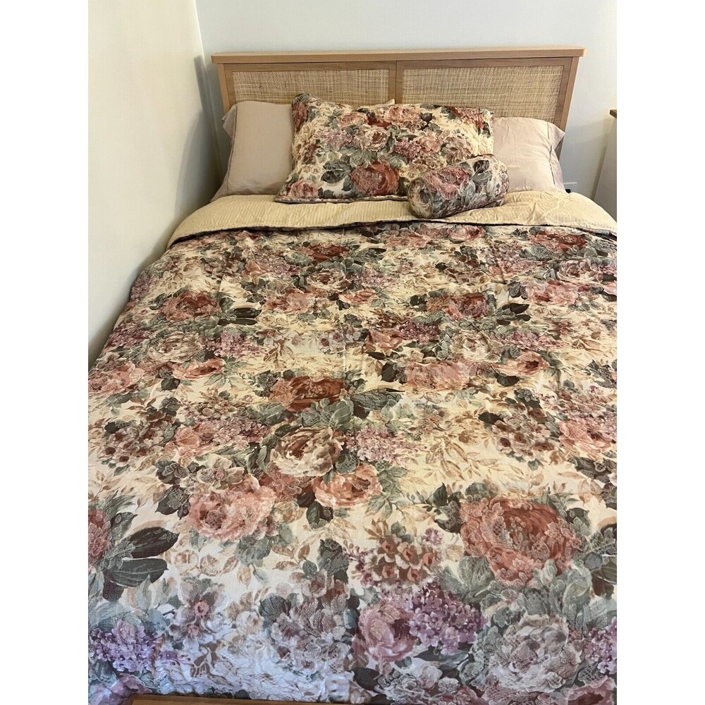 Vintage Croscill Arbor Rose - Queen Comforter, Pillow Sham, pillow... PLUS MORE!